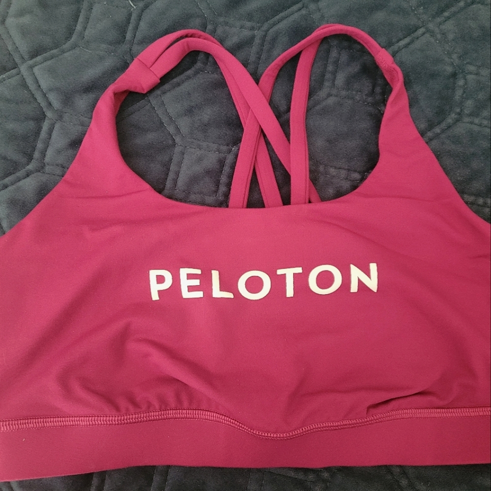Pelaton Lululemon Sports Bra Medium